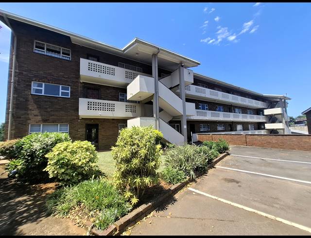 2 BEDROOM APARTMENT FOR SALE IN MANABA BEACH